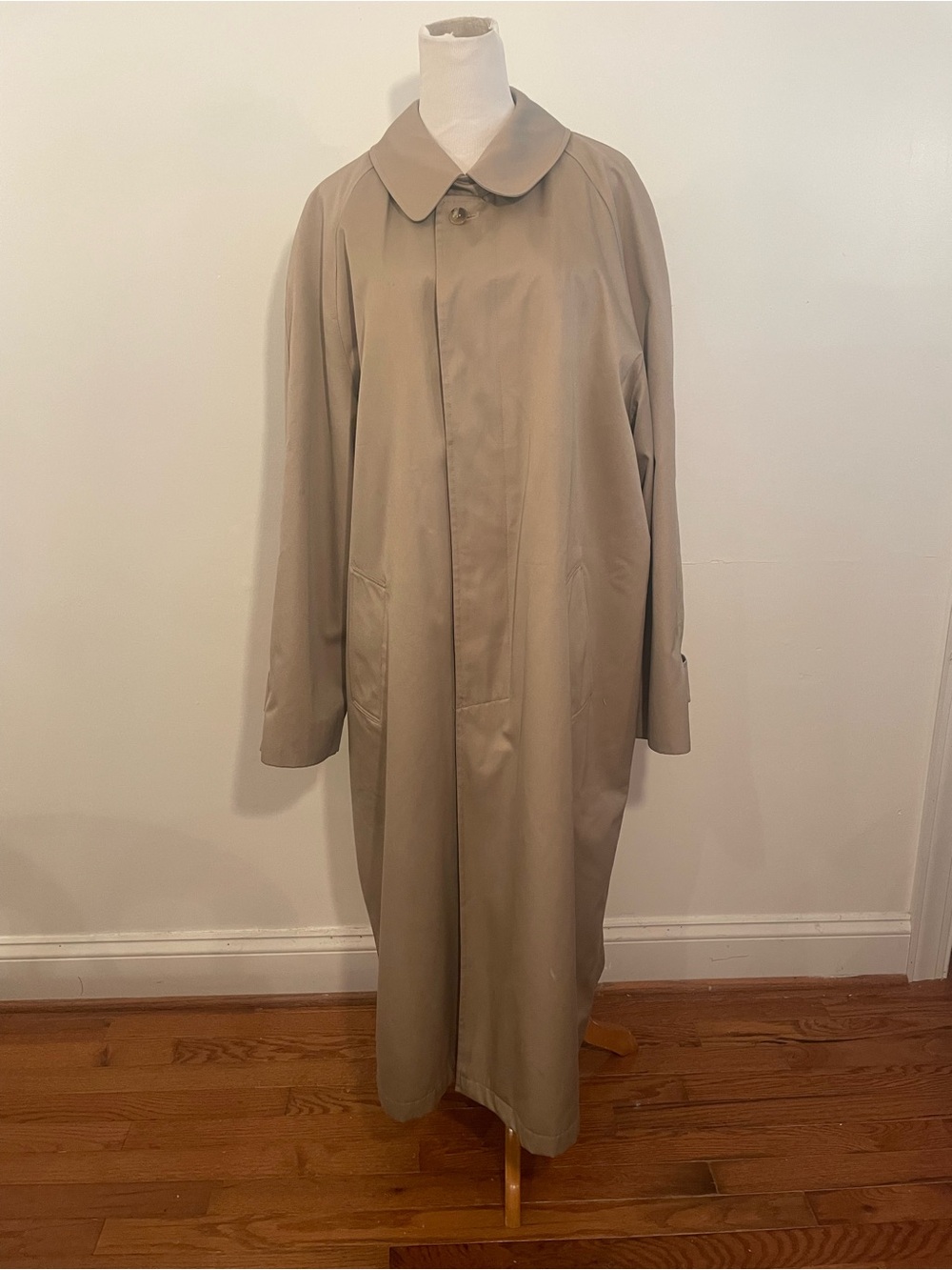 Classic Men's Beige Trench Coat wool blend liner Jos A Bank